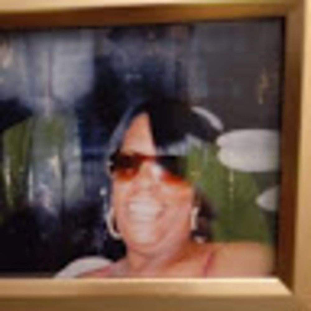 Meet your Posher, Yvette